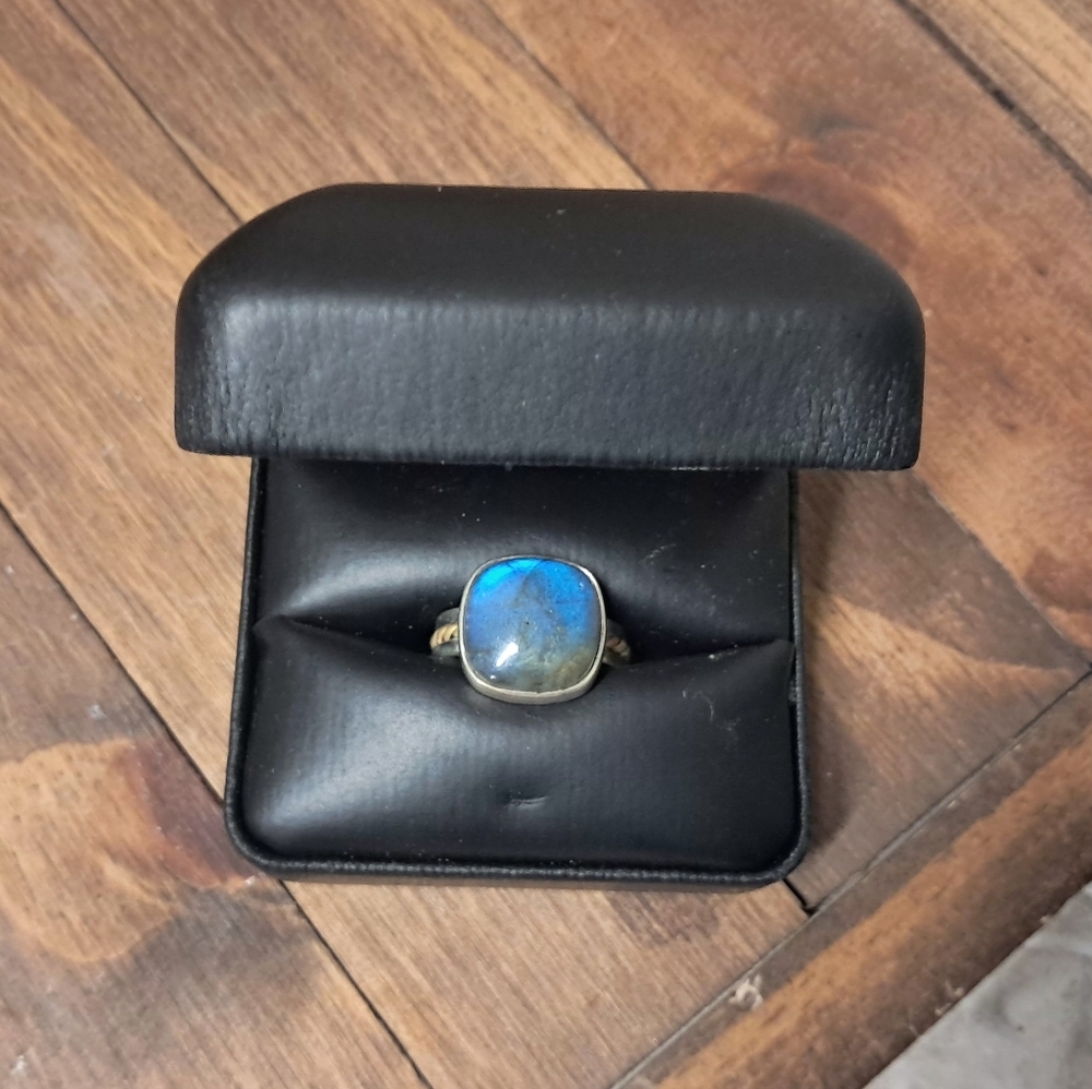 Vintage 925 Sterling Silver Moonstone Ring